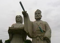 小山政光と妻
